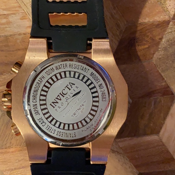 Invicta pro driver model 24683 rose gold rubber strap - Picture 3 of 6
